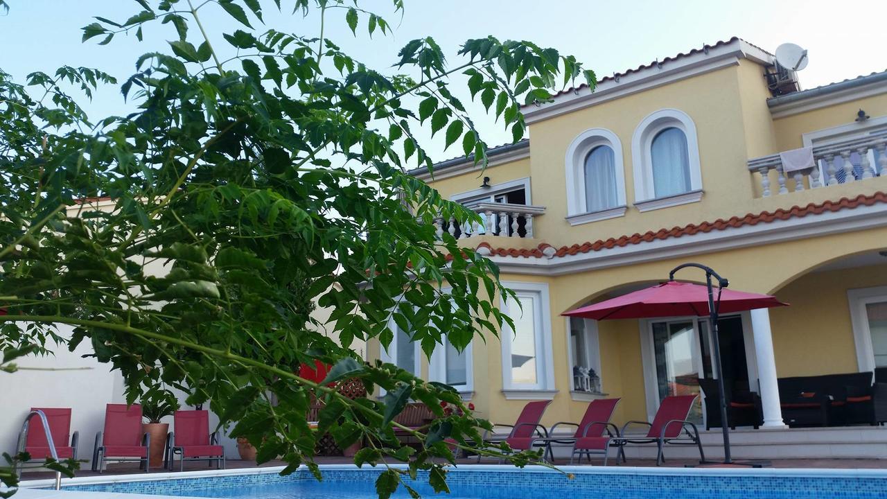 Villa Rosana Barbat na Rabu 外观 照片